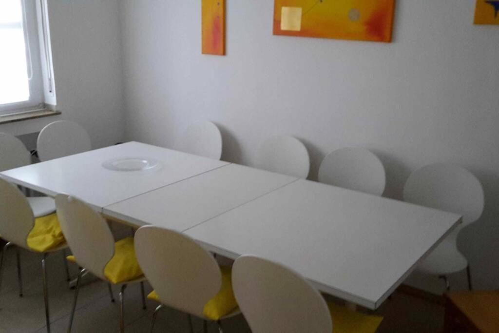 Grosse Wohnung 20 Km Von Koeln Bis Zu 17 Personen Rösrath Esterno foto